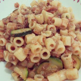 pasta con ragù vegetale