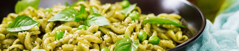 Fusilli con piselli e crema di funghi