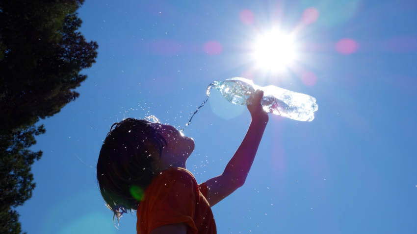 Combattere il caldo Ecco cosa ha bisogno il nostro corpo Combattere il caldo? Ecco cosa ha bisogno il nostro corpo!