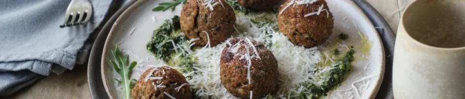 piatto di polpette di lenticchie