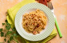 spaghetti con branzino e pomodorini