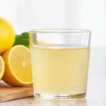 bicchiere di succo di limone e bicarbonato, per sostituire il lievito se si soffre di intolleranza al lievito