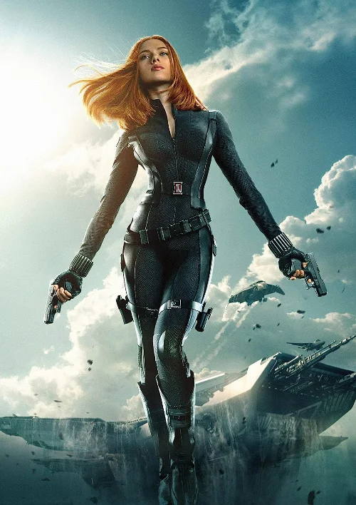 Scarlett Johansson nel ruolo di Marvel Capitan America The Winter Soldier Black Widow mostra un evidente fisico a clessidra