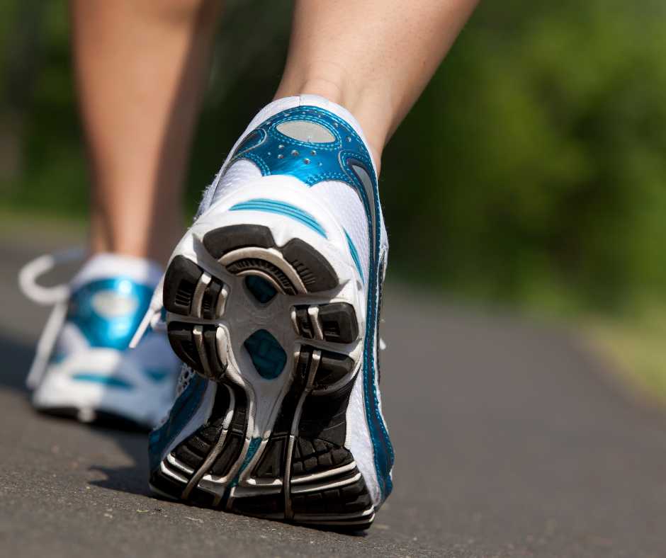 Gonfiore addominale serale e passeggiare